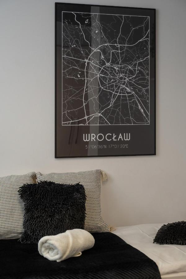 Trendy Studios With Home Office Near Wroclaw Main Station By Noclegi Renters Esterno foto