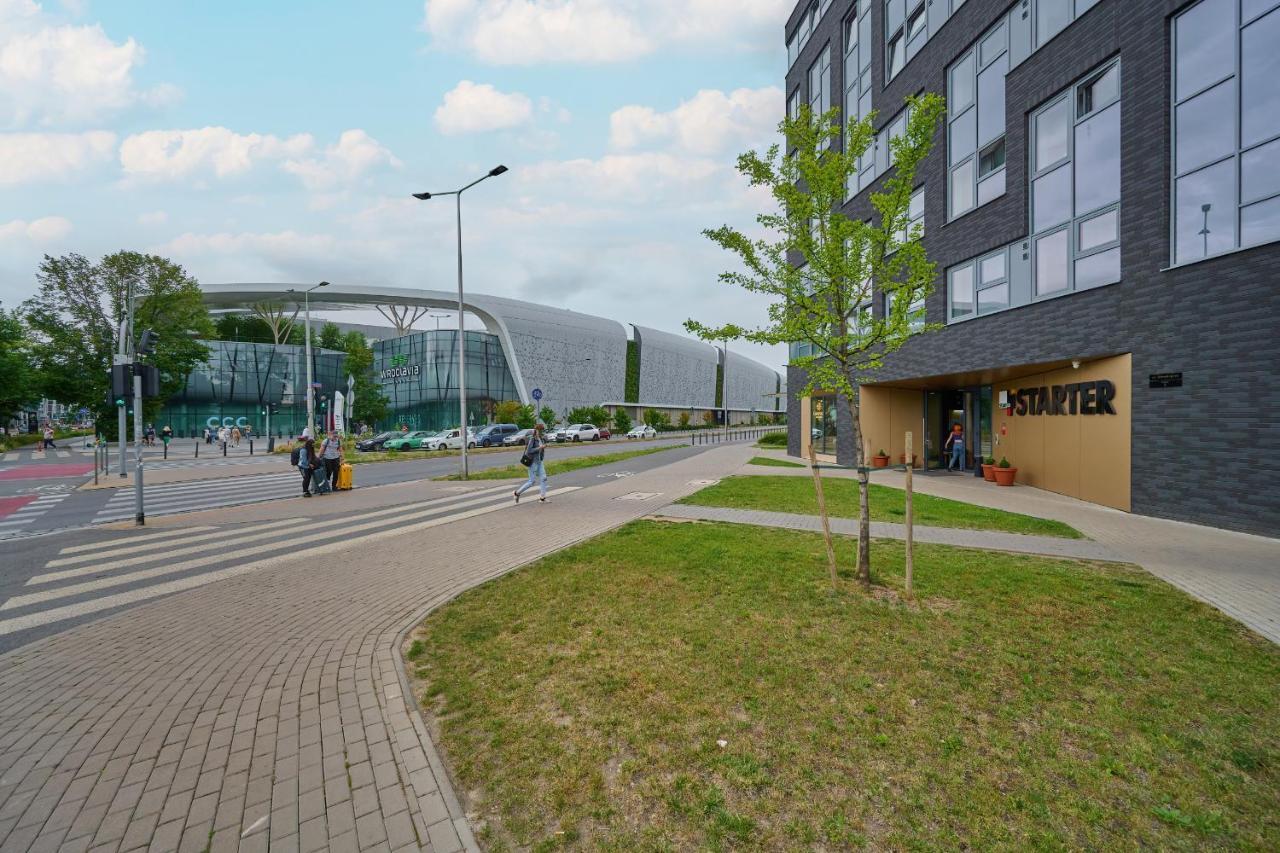 Trendy Studios With Home Office Near Wroclaw Main Station By Noclegi Renters Esterno foto