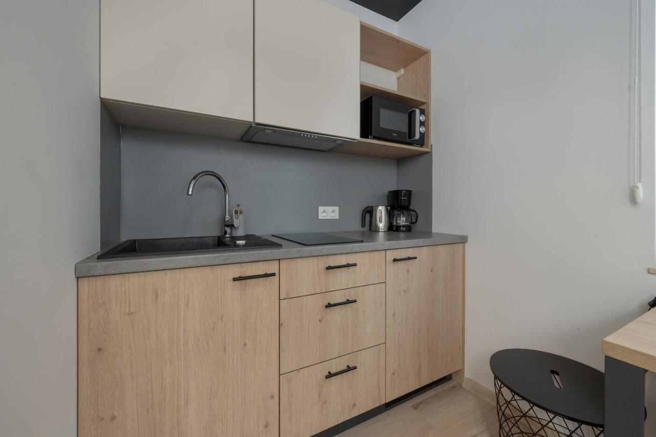 Trendy Studios With Home Office Near Wroclaw Main Station By Noclegi Renters Esterno foto