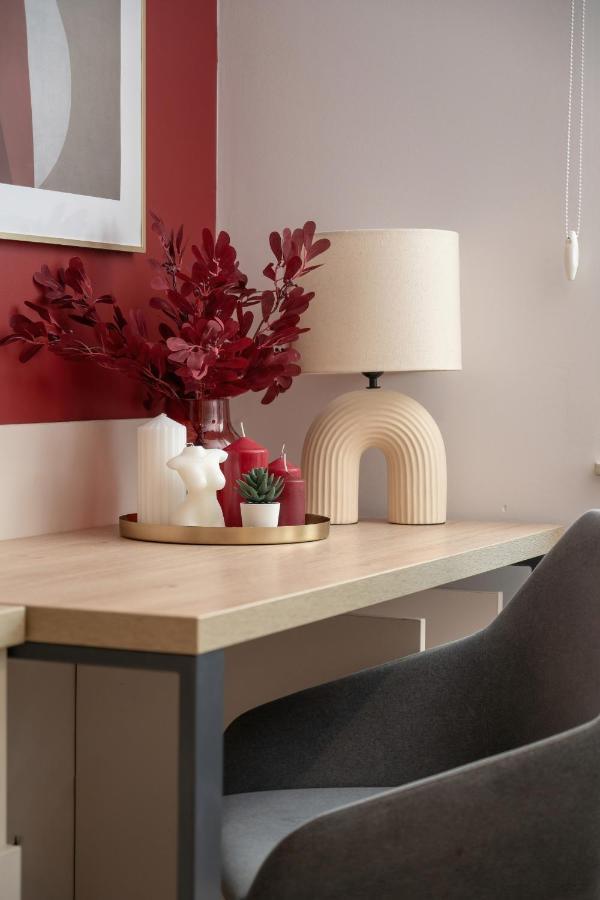 Trendy Studios With Home Office Near Wroclaw Main Station By Noclegi Renters Esterno foto
