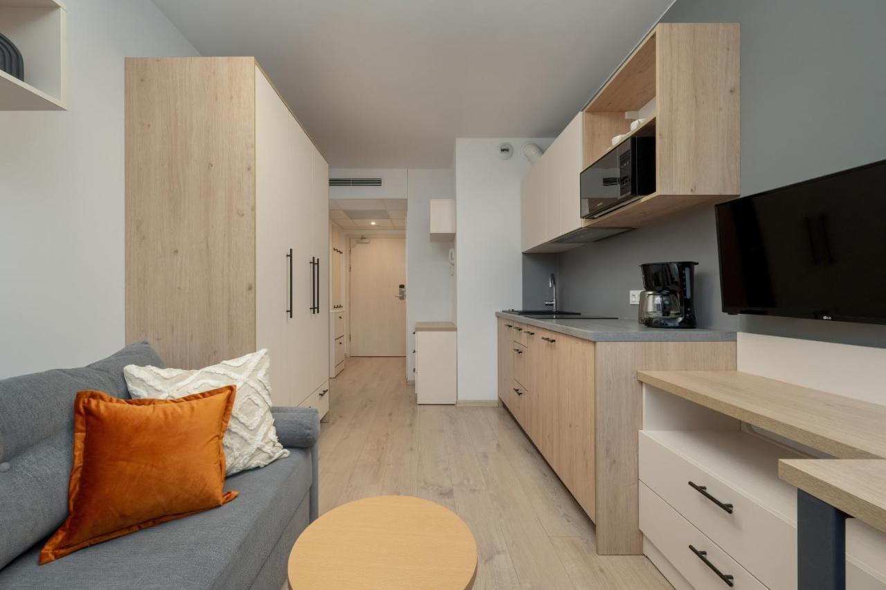 Trendy Studios With Home Office Near Wroclaw Main Station By Noclegi Renters Esterno foto